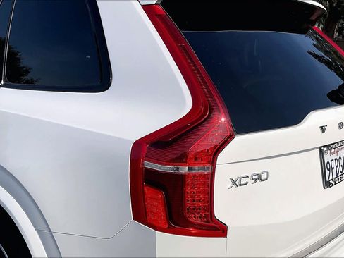 Used 2023 Volvo XC90 T8 Plus w/ Protection Package Premier image 33