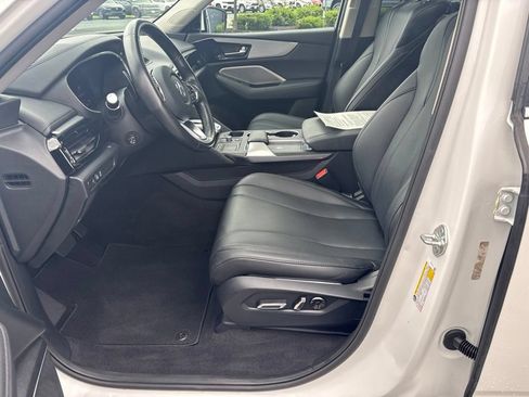 Used 2023 Acura MDX SH-AWD image 12