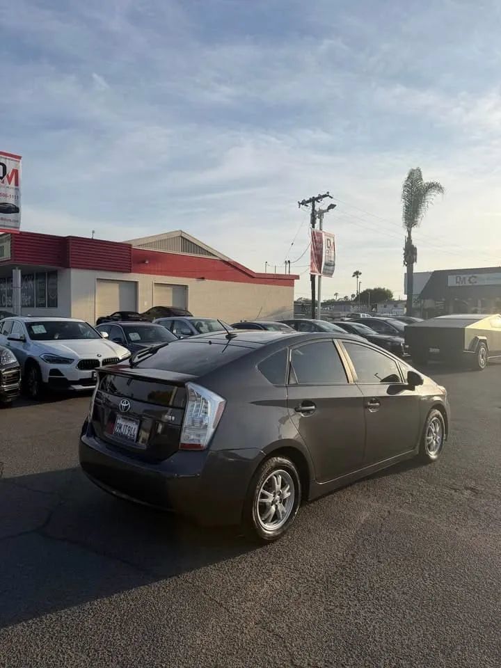 Used 2011 Toyota Prius Two FWD image 4