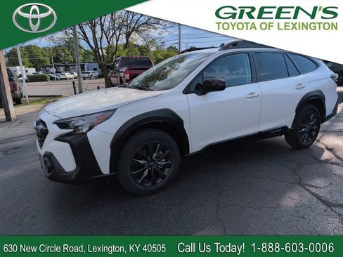 Used 2025 Subaru Outback Onyx Edition AWD/4WD image 1