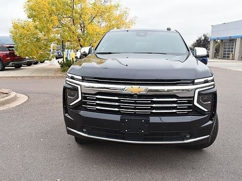New 2026 Chevrolet Suburban Premier image 2