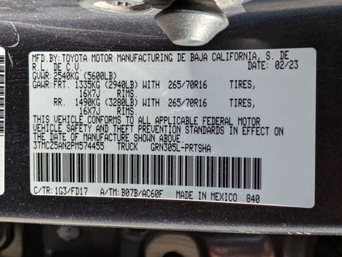 Used 2023 Toyota Tacoma TRD Off-Road w/ Black Out Package (TMS) AWD/4WD image 31