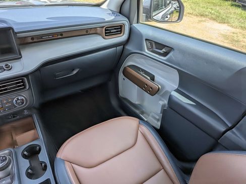 Used 2022 Ford Maverick Lariat w/ Lariat Luxury Package AWD/4WD image 17