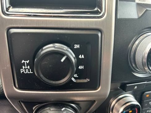 Used 2018 Ford F150 Platinum w/ Technology Package AWD/4WD image 28