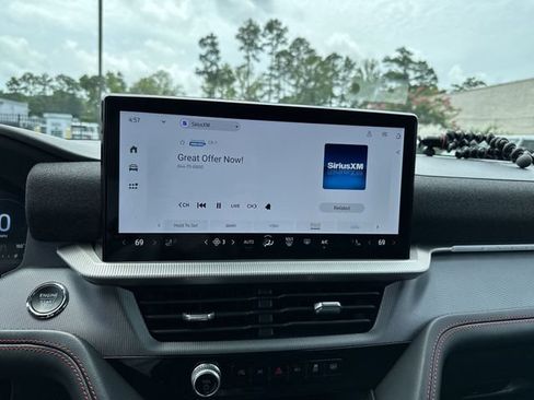 Certified 2025 Ford Explorer ST-Line AWD/4WD image 19