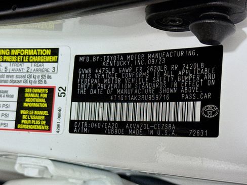 Used 2024 Toyota Camry SE image 39