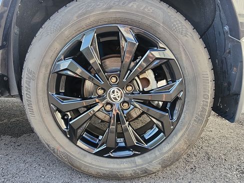 Used 2022 Toyota RAV4 SE w/ SE Grade Weather Package AWD/4WD image 9