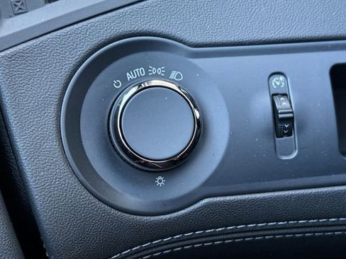 Used 2015 Buick LaCrosse Leather image 25