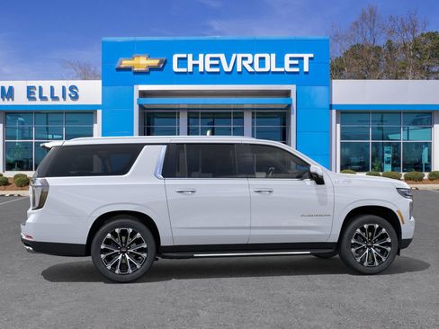 New 2026 Chevrolet Suburban High Country w/ Sun And Tow Package image 46