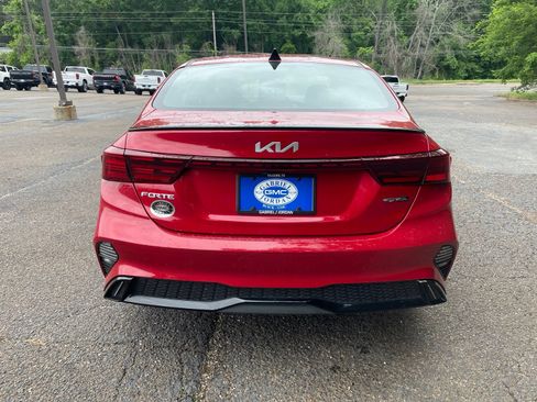 Used 2024 Kia Forte GT-Line w/ GT-Line Premium Package FWD image 5