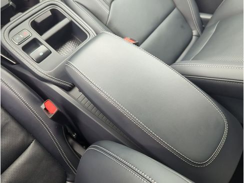 Used 2025 Ford Mustang Mach-E Premium image 27