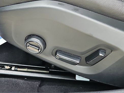 Certified 2022 Volvo S60 B5 Momentum w/ Premium Package image 26