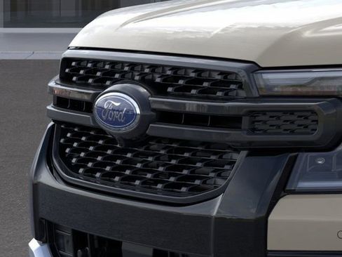 New 2025 Ford Ranger Lariat w/ FX4 Off-Road Package image 17
