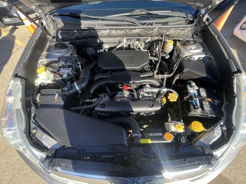 Used 2011 Subaru Outback 2.5i Premium w/ All-Weather Pkg image 8