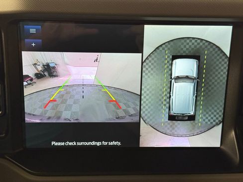 Used 2023 Ford Bronco Wildtrak image 15