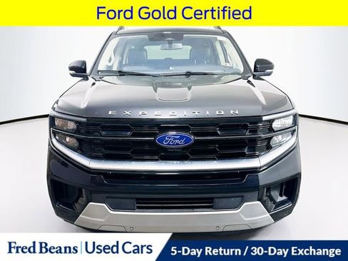 Certified 2025 Ford Expedition Max Platinum AWD/4WD image 2