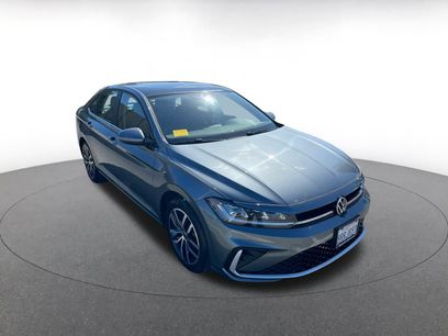 Used 2025 Volkswagen Jetta SE