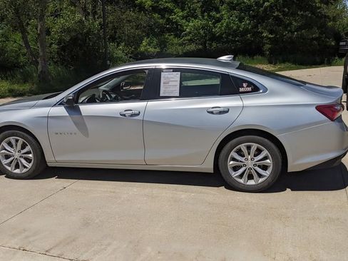 Used 2019 Chevrolet Malibu LT w/ Driver Confidence Package II FWD image 6