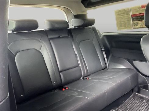 Used 2023 Land Rover Defender 90 SE AWD/4WD image 19