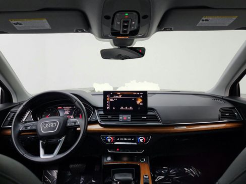 Used 2023 Audi Q5 2.0T Premium w/ Convenience Package AWD/4WD image 30