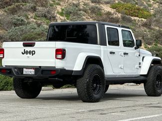 Used 2023 Jeep Gladiator Sport video 2