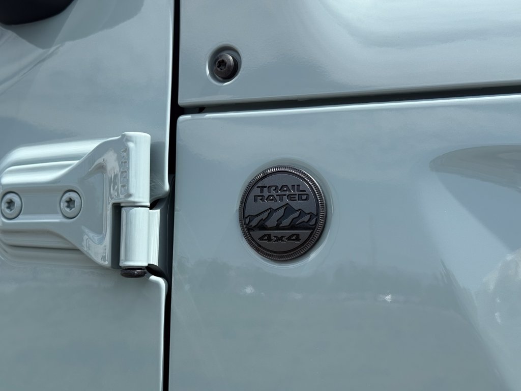Used 2024 Jeep Wrangler Unlimited Sport AWD/4WD image 14