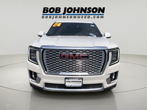 Used 2024 GMC Yukon XL Denali AWD/4WD image 8