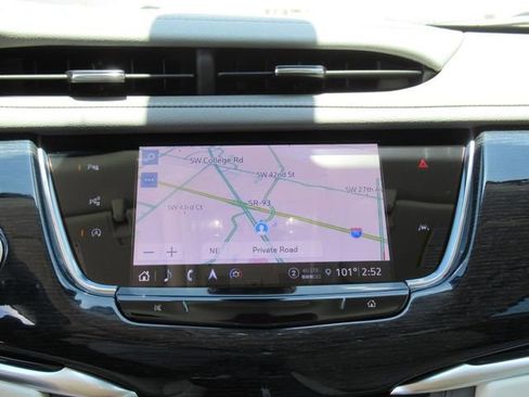 New 2025 Cadillac XT6 Premium Luxury w/ Technology Package image 21