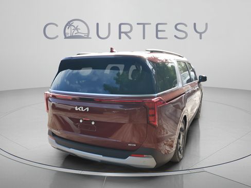 New 2026 Kia Carnival EX FWD image 3