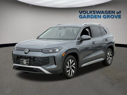 New 2025 Volkswagen Tiguan S image 6