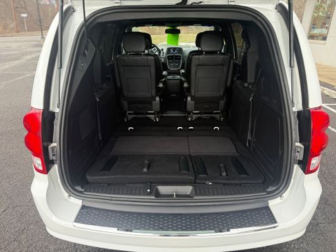 Certified 2020 Dodge Grand Caravan GT image 11