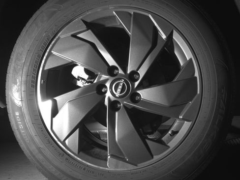 Used 2025 Nissan Rogue SV FWD image 15