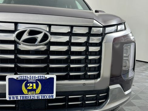 Used 2023 Hyundai Palisade Calligraphy w/ Cargo Package image 11
