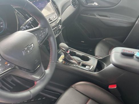 Used 2023 Chevrolet Equinox RS w/ RS Leather Package FWD image 11
