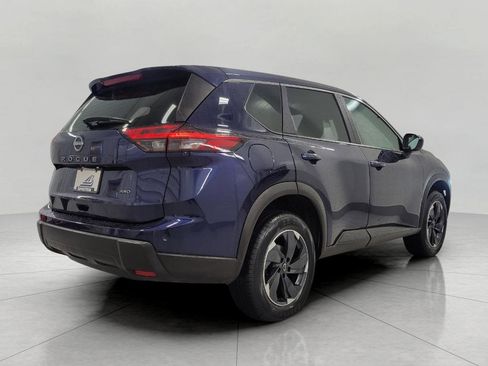 Used 2025 Nissan Rogue SV image 20