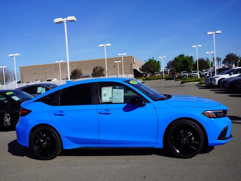 Used 2022 Honda Civic Sport image 4