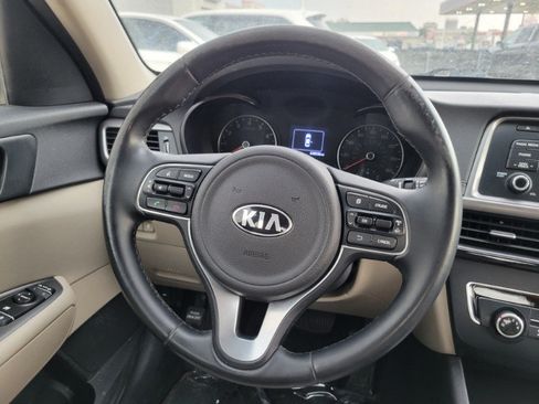 Used 2016 Kia Optima LX FWD image 29