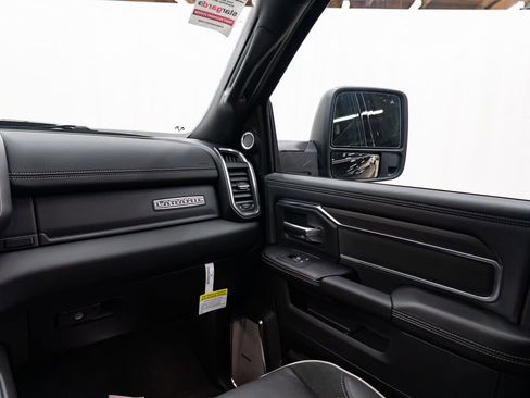 New 2026 RAM 3500 Laramie AWD/4WD image 11