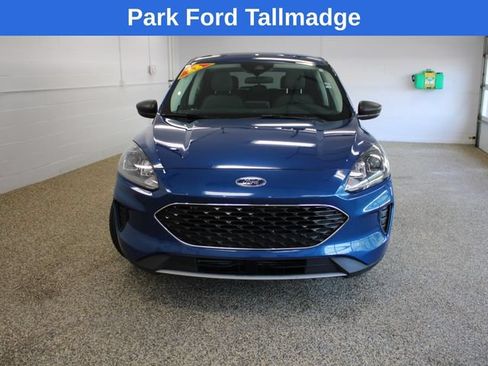 Used 2022 Ford Escape SE w/ Cold Weather Package FWD image 9