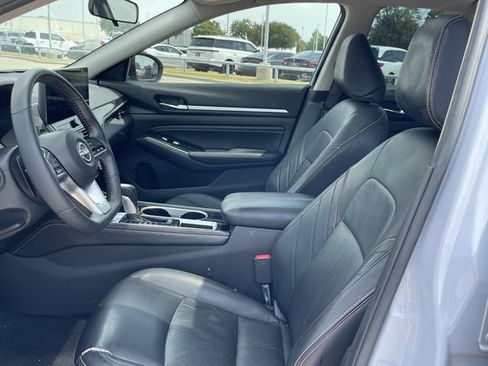 Used 2023 Nissan Altima 2.5 SR w/ SR Premium Package FWD image 23