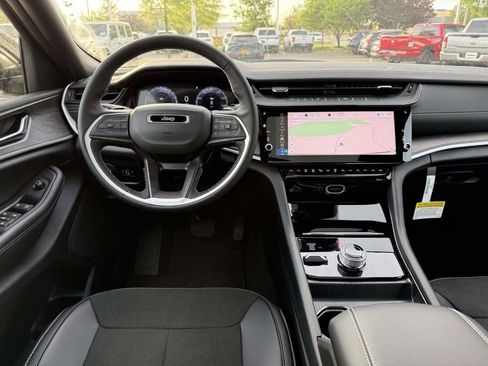 New 2026 Jeep Grand Cherokee 4WD image 19
