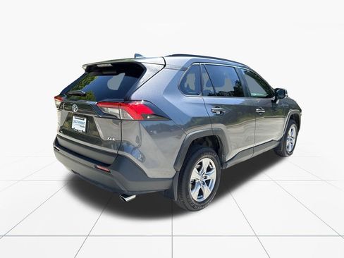 Used 2025 Toyota RAV4 XLE FWD image 9