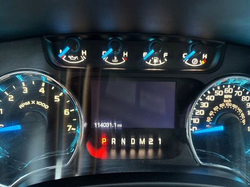 Used 2013 Ford F150 XLT w/ Luxury Equipment Group image 17