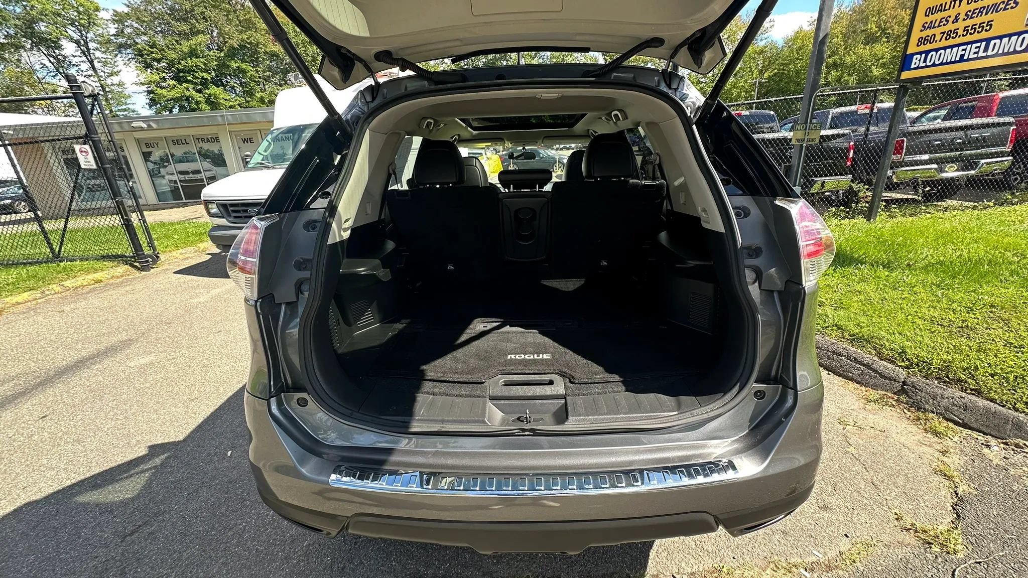 Used 2016 Nissan Rogue SL w/ SL Premium Package AWD/4WD image 14