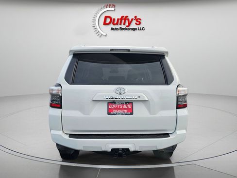 Used 2017 Toyota 4Runner SR5 image 17