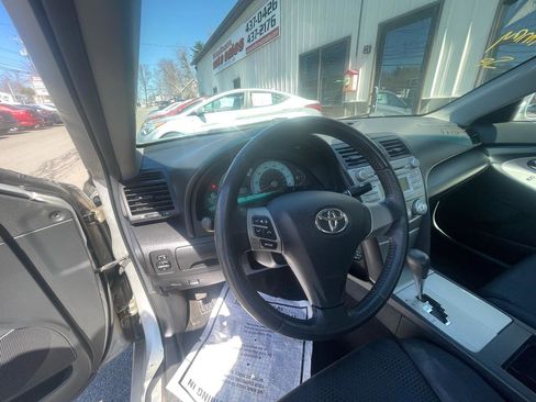 Used 2011 Toyota Camry SE w/ SE Extra-Value Pkg #1 image 12