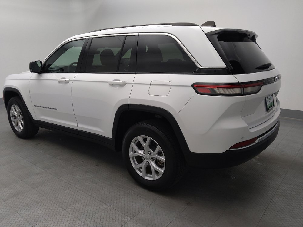Used 2023 Jeep Grand Cherokee Limited w/ Luxury Tech Group II RWD image 5