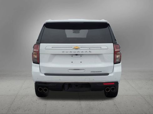 Used 2023 Chevrolet Suburban Premier image 5