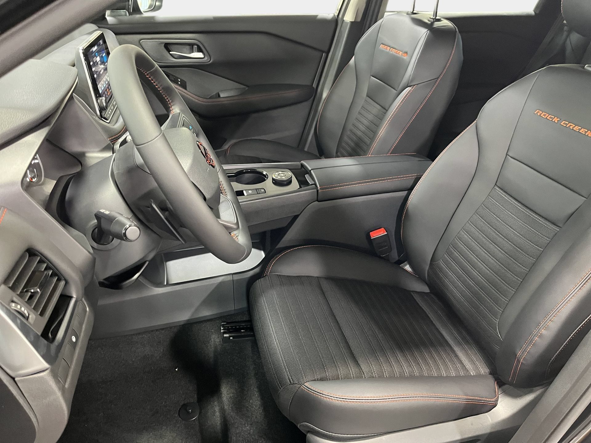 New 2026 Nissan Rogue SV w/ Rock Creek Premium Package AWD/4WD image 15