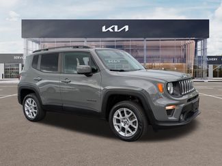 Used 2021 Jeep Renegade Latitude AWD/4WD video 1